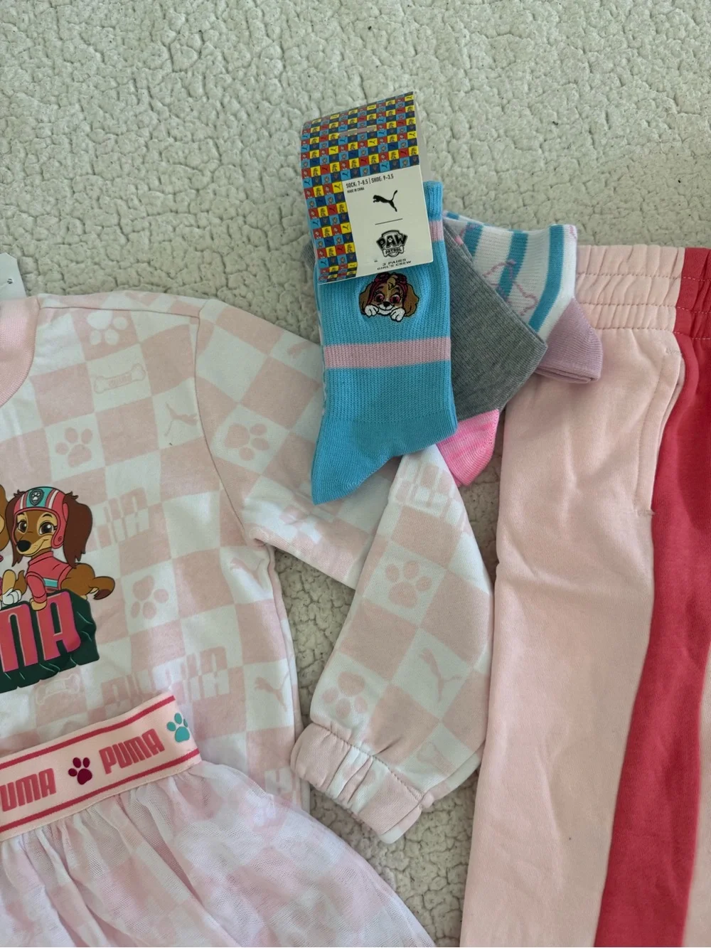 New girls Sz 4T Puma Pink Paw Patrol Set with Tutu & Leggings, sweatshirt, socks